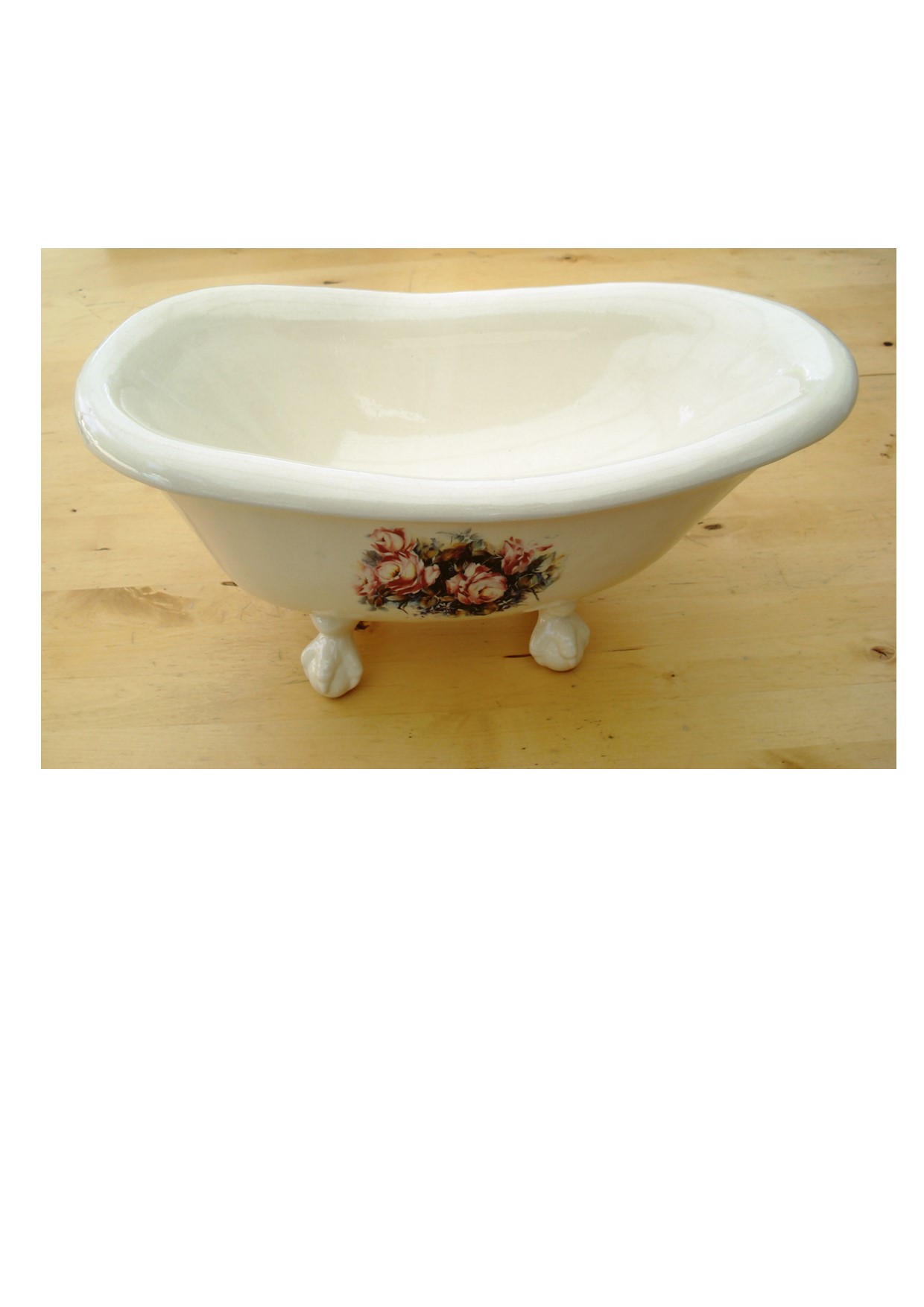 BAIGNOIRE A L'ANCIENNE EN PORCELAINE  l'chelle des poupes 39